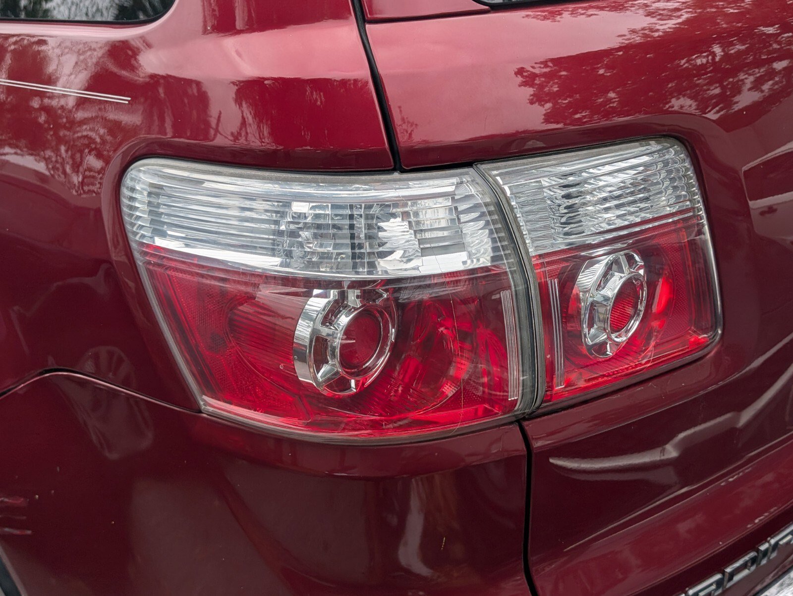 Used 2011 GMC Acadia SLT image 11