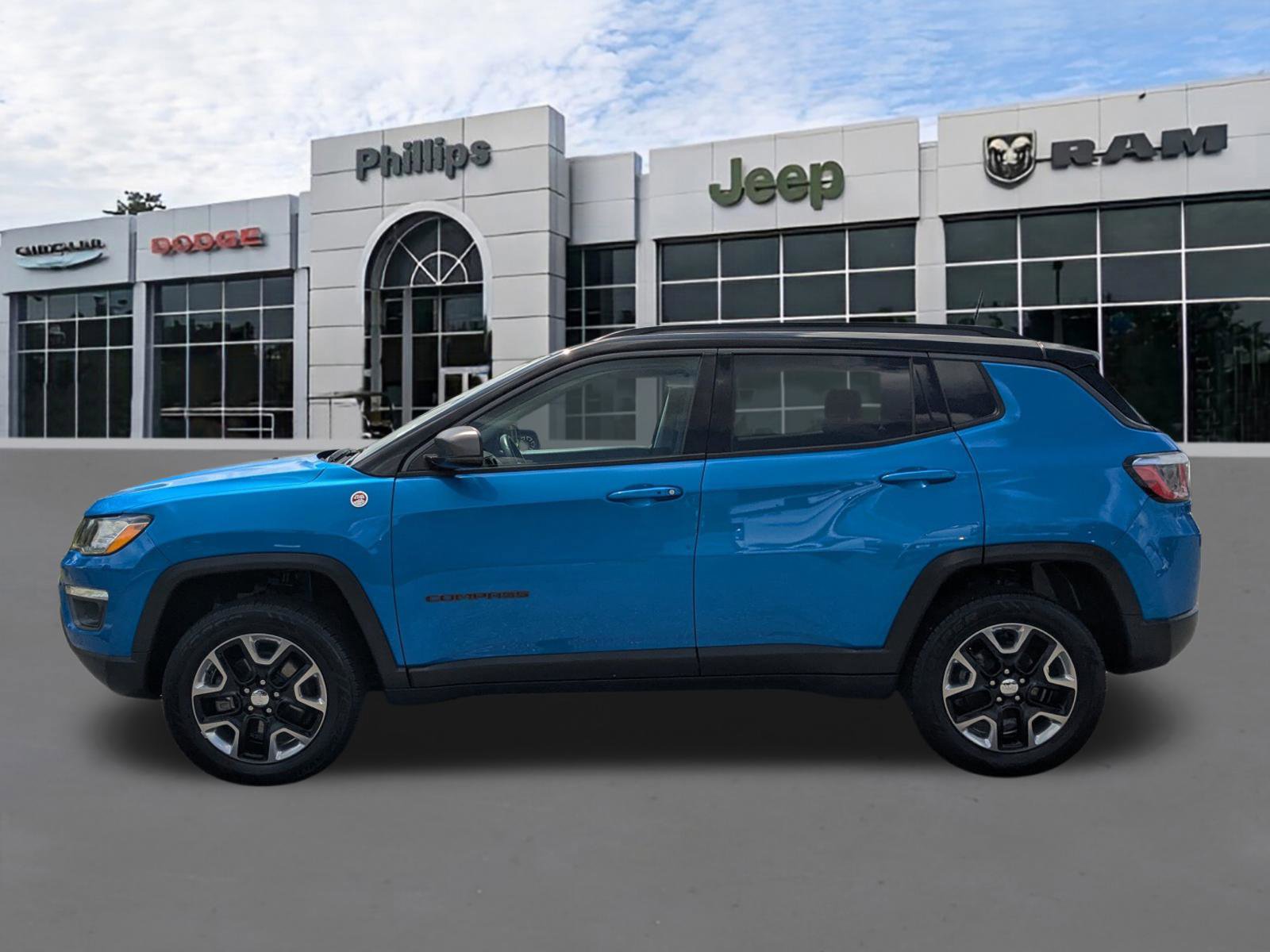 Used 2018 Jeep Compass Trailhawk w/ Leather Interior Group image 6