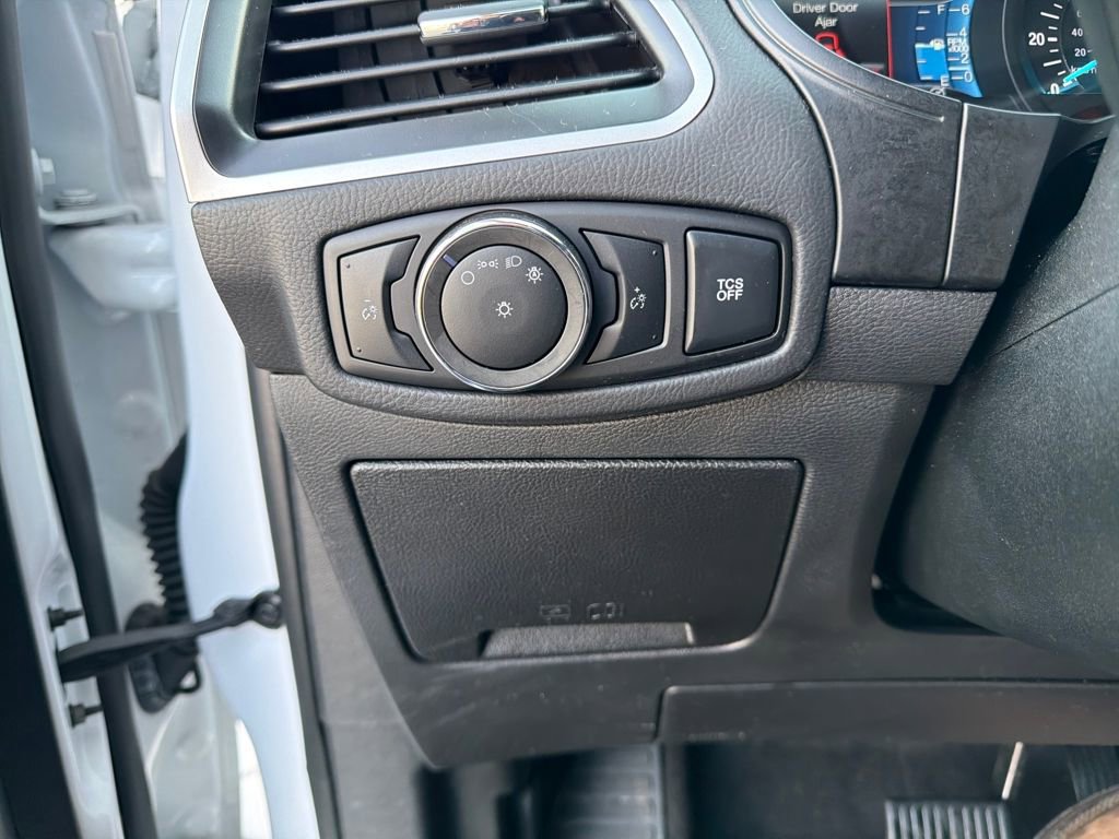 Used 2024 Ford Edge SEL image 25