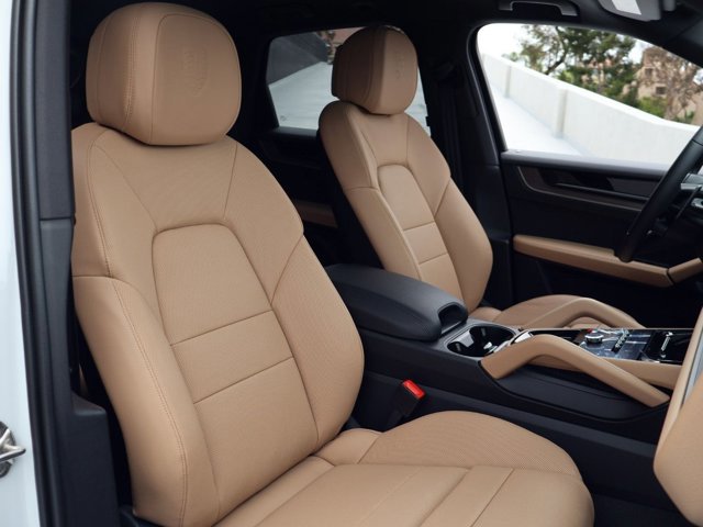 New 2026 Porsche Cayenne AWD/4WD image 24