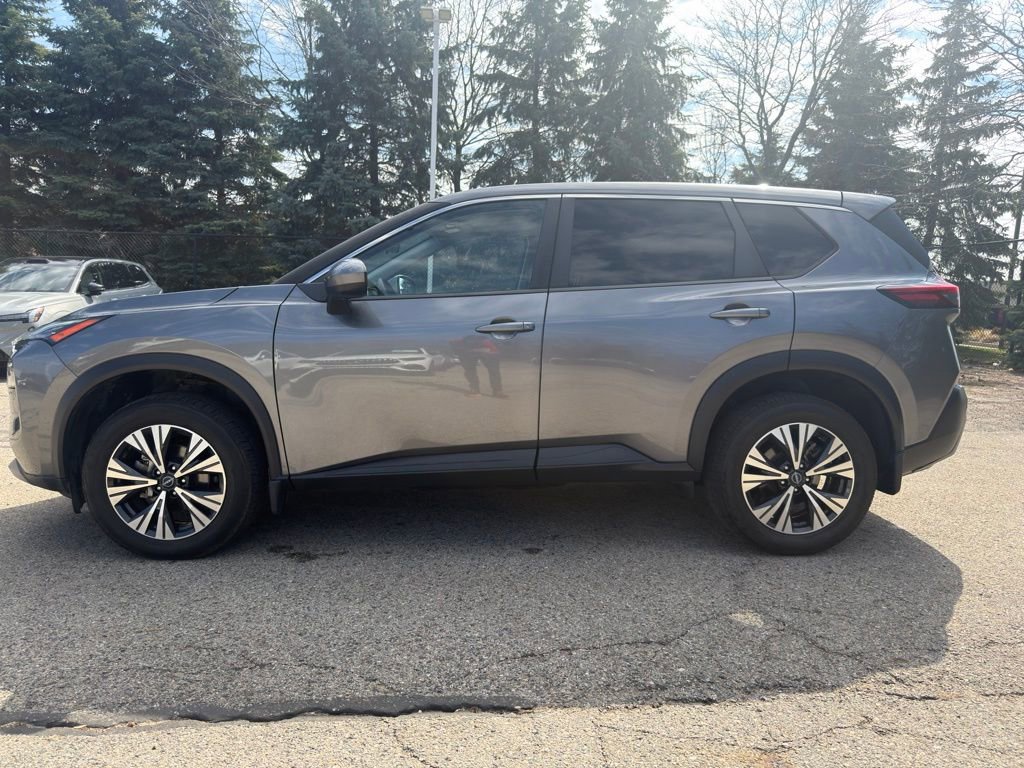 Used 2023 Nissan Rogue SV image 7