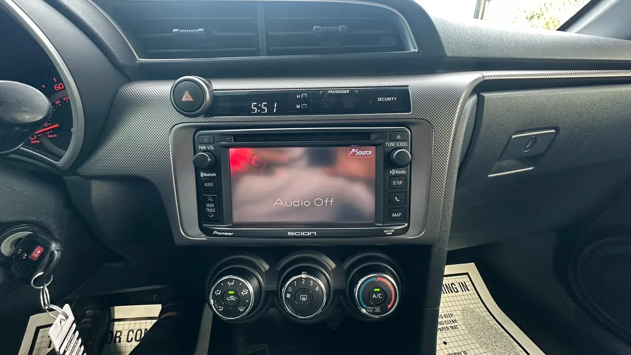 Used 2014 Scion tC FWD image 17