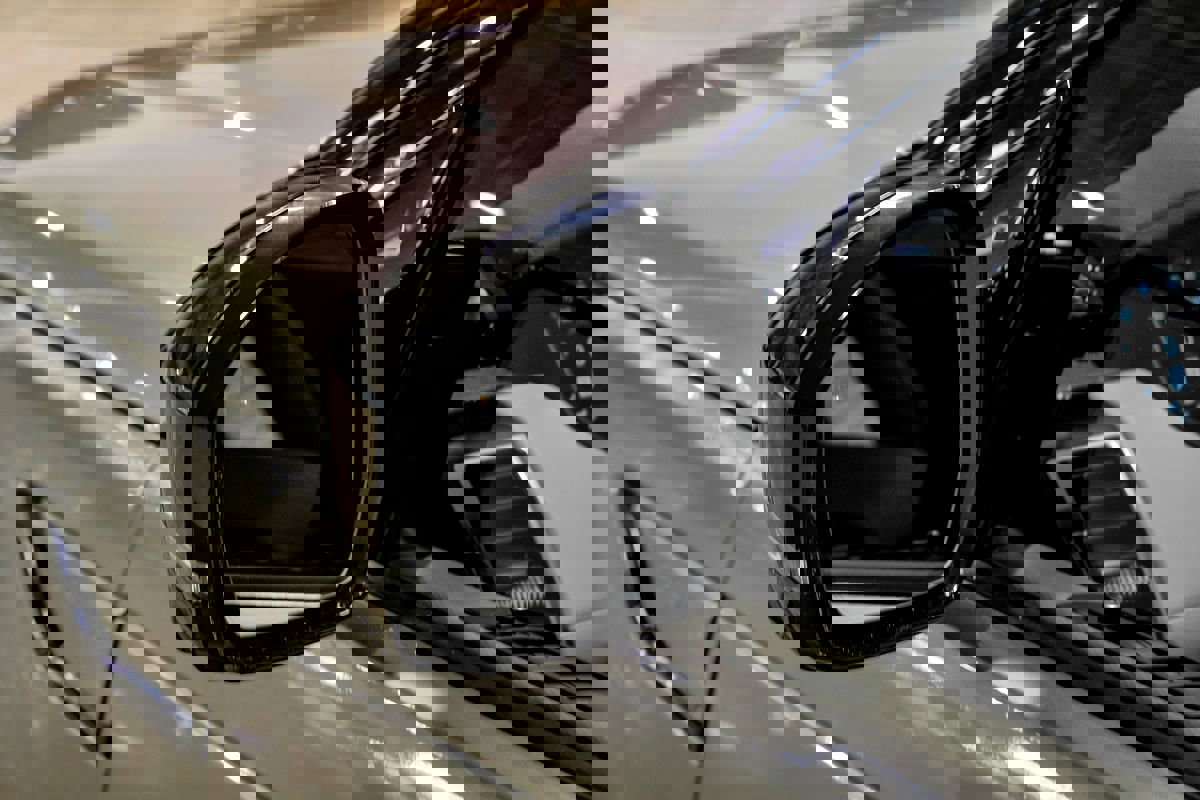 Used 2021 Land Rover Discovery HSE R-Dynamic AWD/4WD image 38