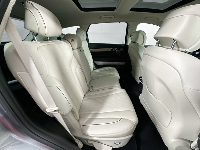Used 2022 Genesis GV80 2.5T w/ Prestige Package 04 AWD/4WD image 29
