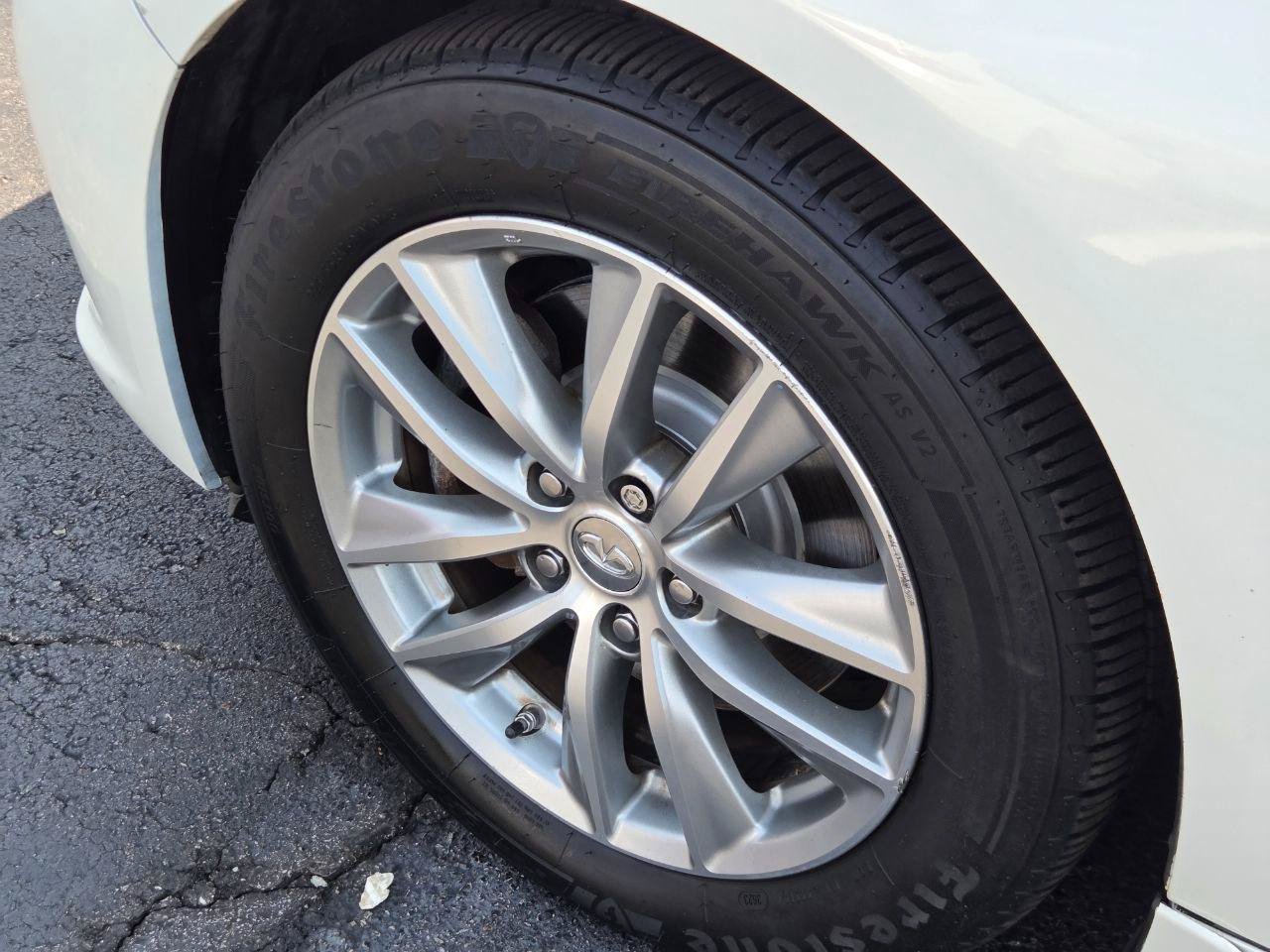Used 2014 INFINITI Q50 Premium w/ Navigation Package AWD/4WD image 12