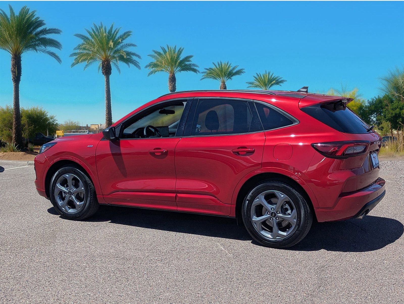 Certified 2024 Ford Escape ST-Line w/ Tech Pack #1 FWD image 3