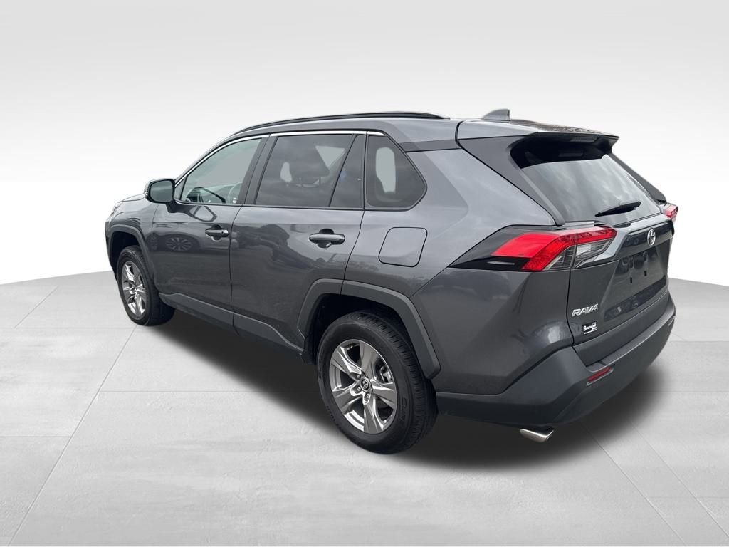 Used 2025 Toyota RAV4 XLE image 30