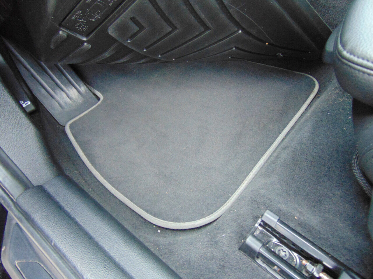 Used 2022 BMW X2 xDrive28i w/ Convenience Package image 9