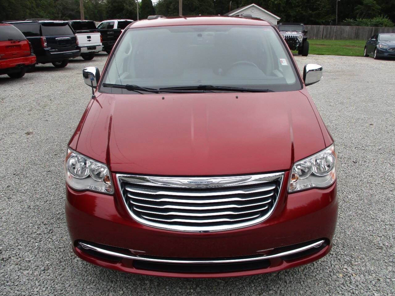 Used 2015 Chrysler Town & Country Touring-L w/ Driver Convenience Group FWD image 8
