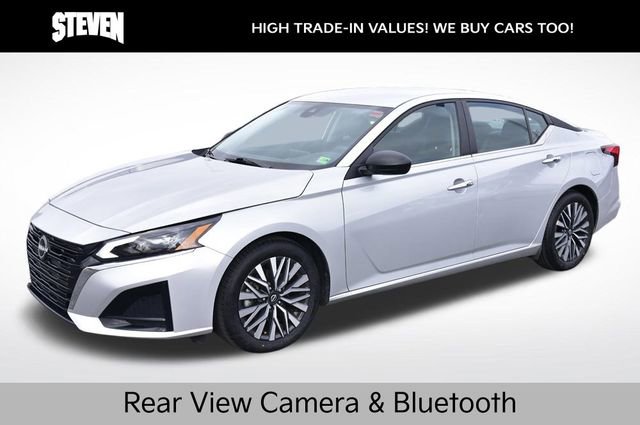 Used 2024 Nissan Altima 2.5 SV