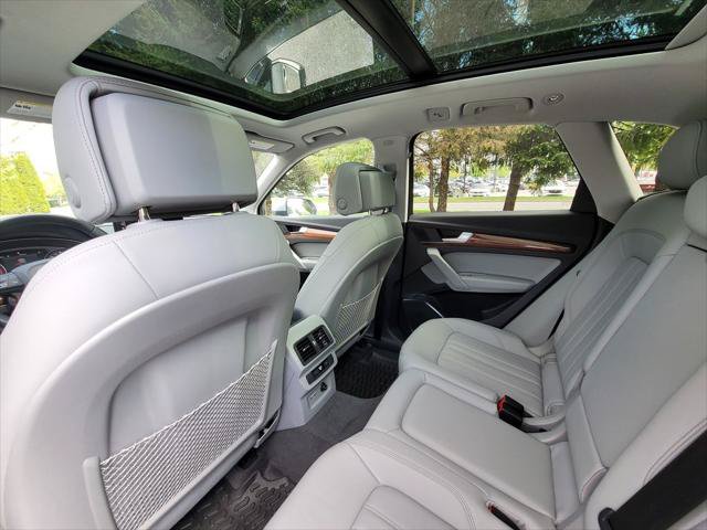 Used 2022 Audi Q5 2.0T Premium AWD/4WD image 18
