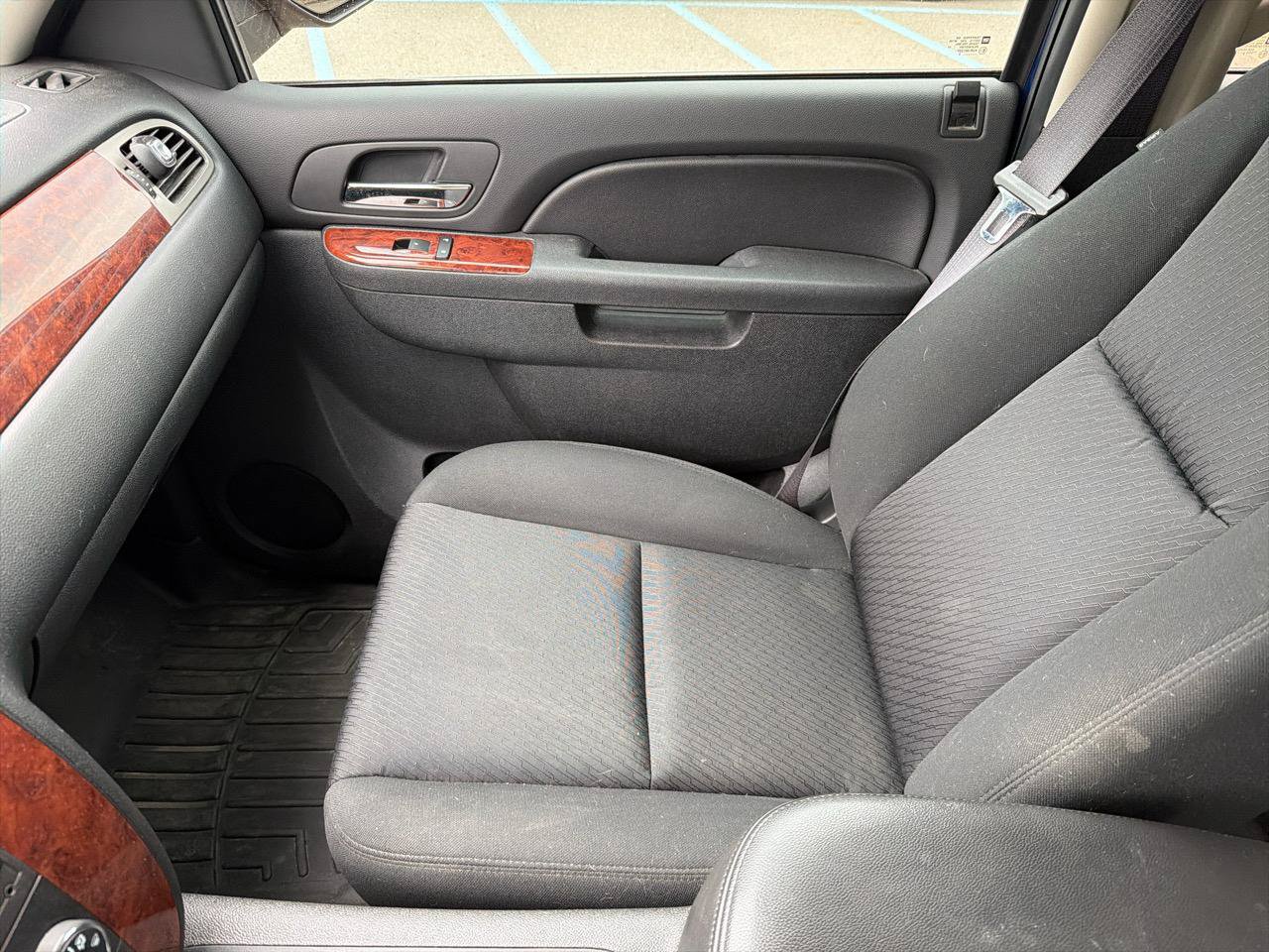 Used 2013 Chevrolet Avalanche LS w/ All-Star Edition AWD/4WD image 19