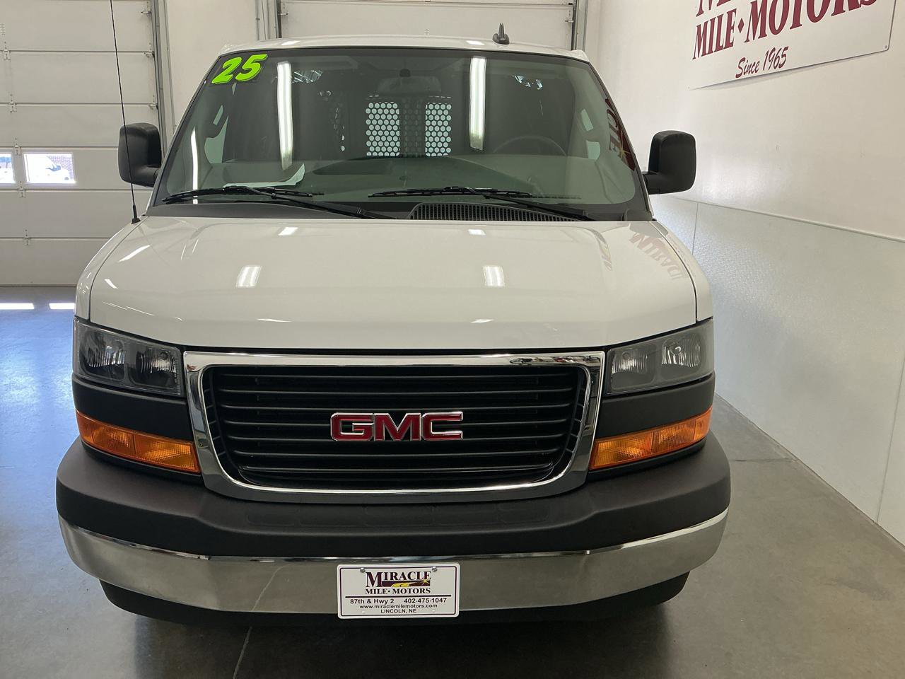 Used 2025 GMC Savana 2500 w/ Driver Convenience Package RWD image 8