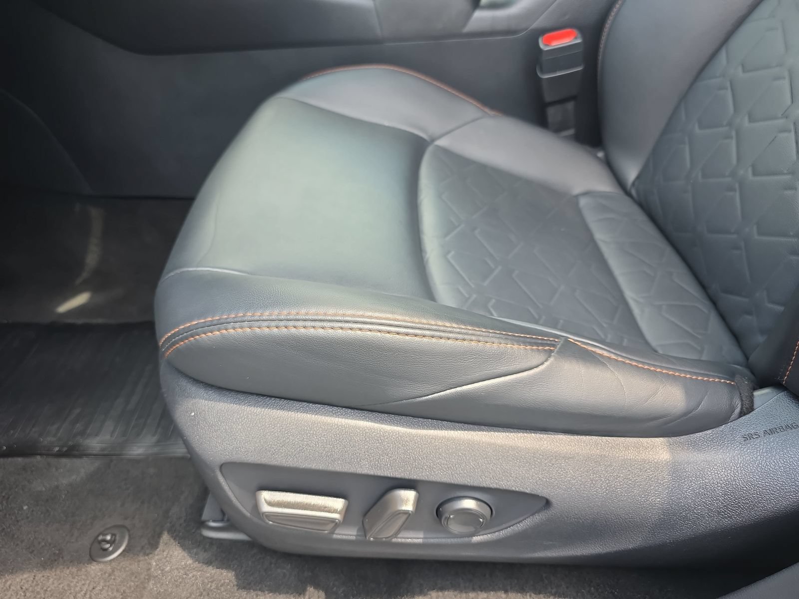 Used 2024 Toyota RAV4 Adventure AWD/4WD image 27