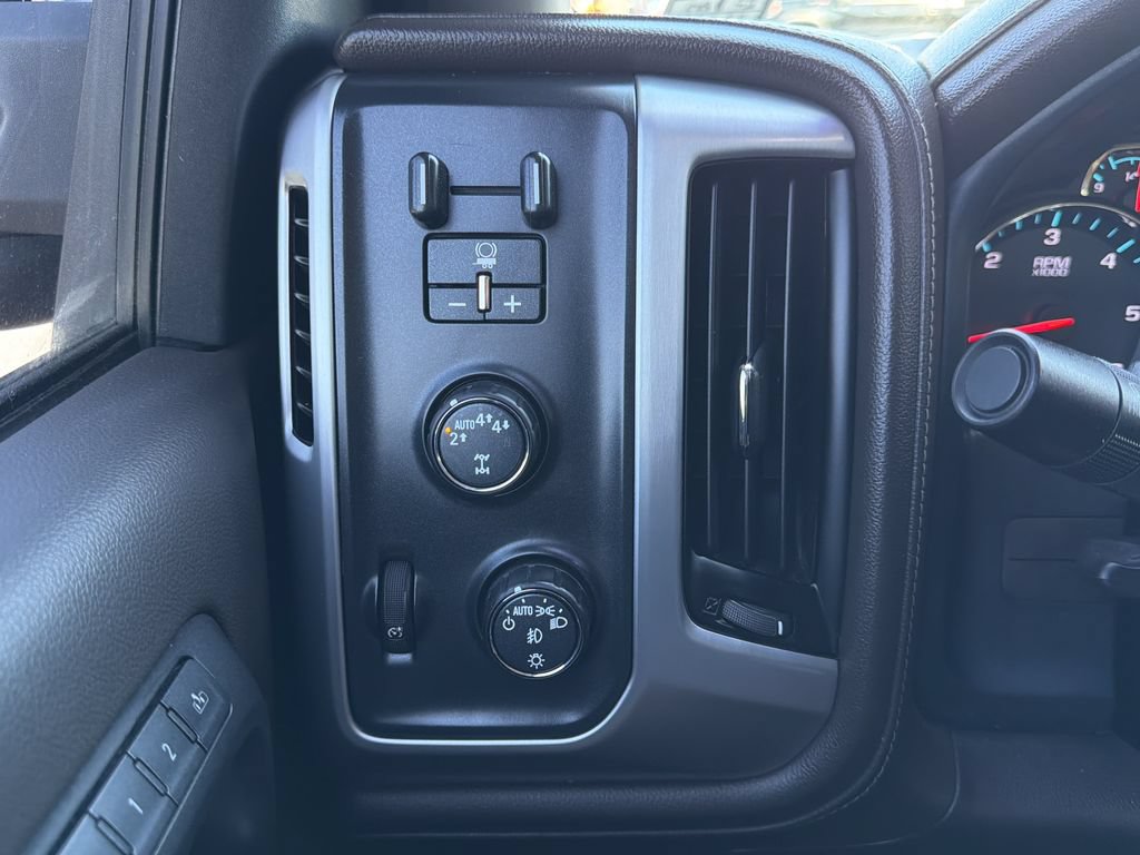 Used 2018 GMC Sierra 1500 SLT AWD/4WD image 27