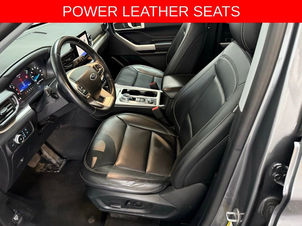 Certified 2022 Ford Explorer XLT w/ Equipment Group 202A image 2