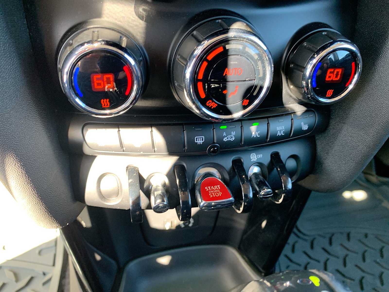 Used 2015 MINI Cooper S FWD image 16