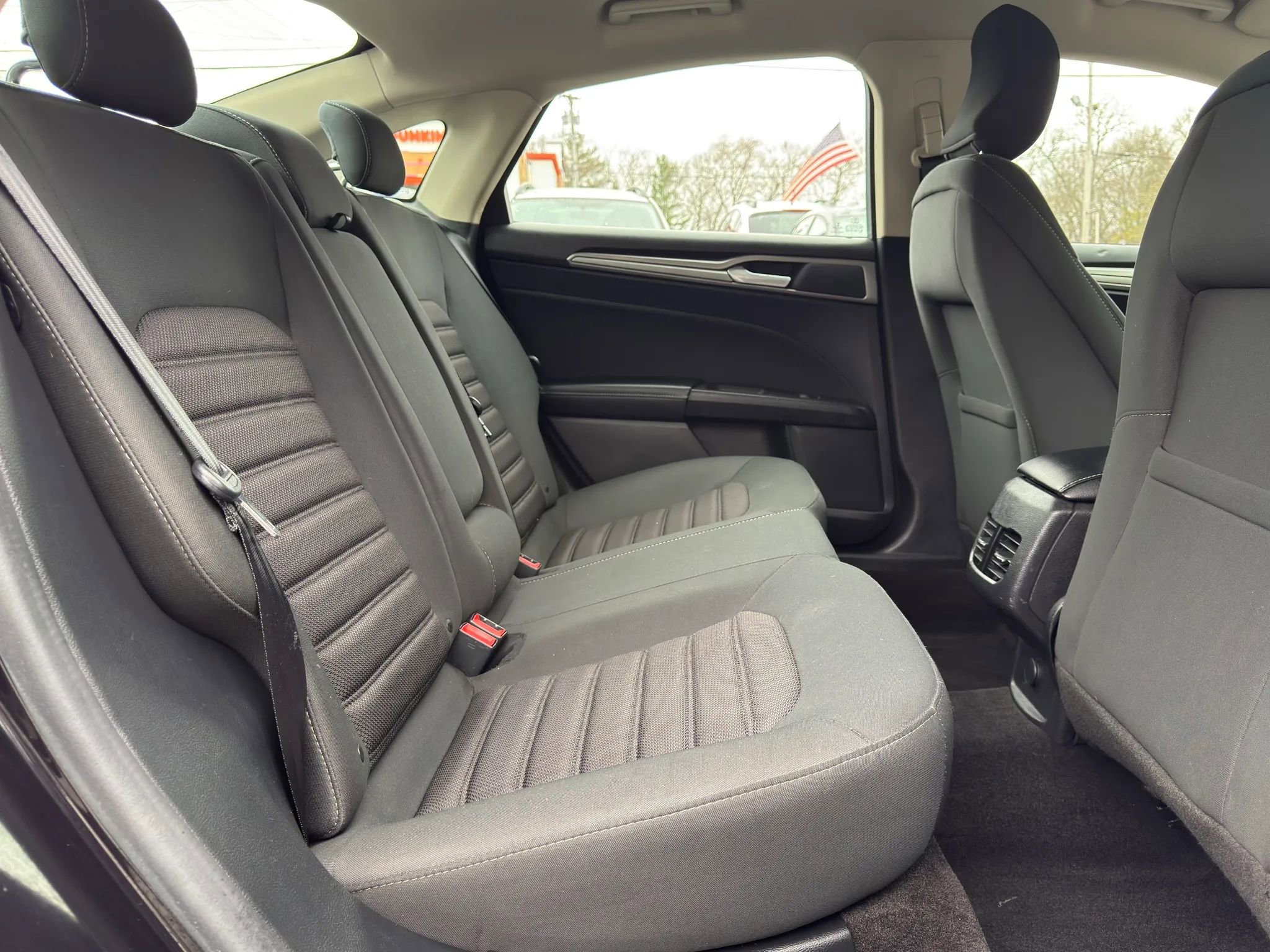 Used 2019 Ford Fusion SE AWD/4WD image 21