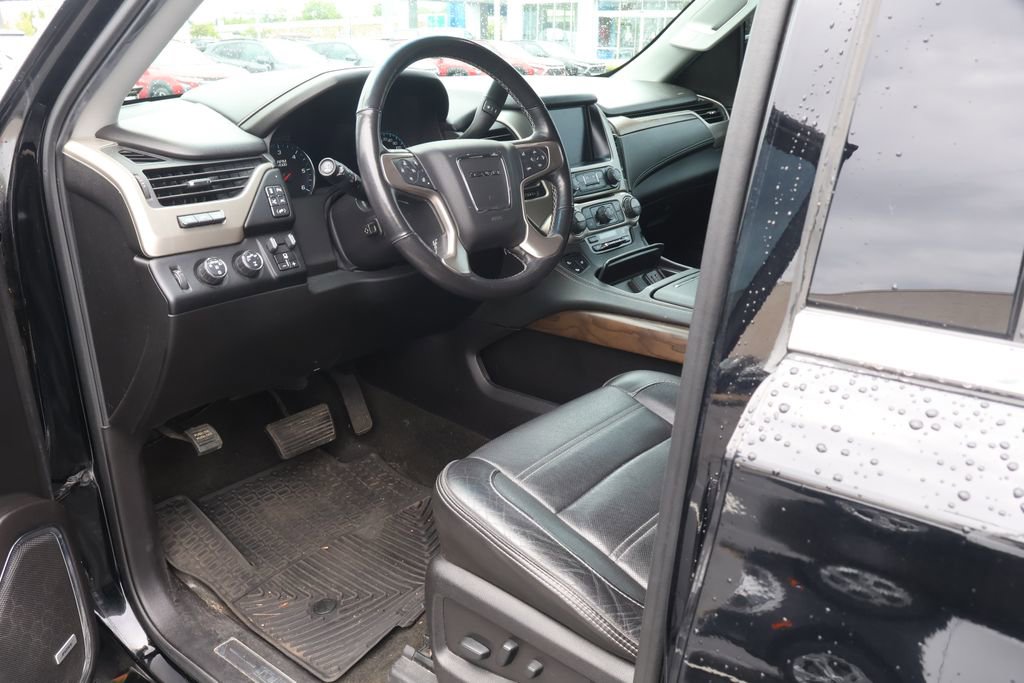 Used 2018 GMC Yukon XL Denali w/ Denali Ultimate Package AWD/4WD image 8