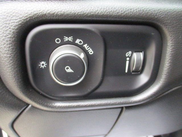 Used 2023 RAM 3500 Tradesman image 15