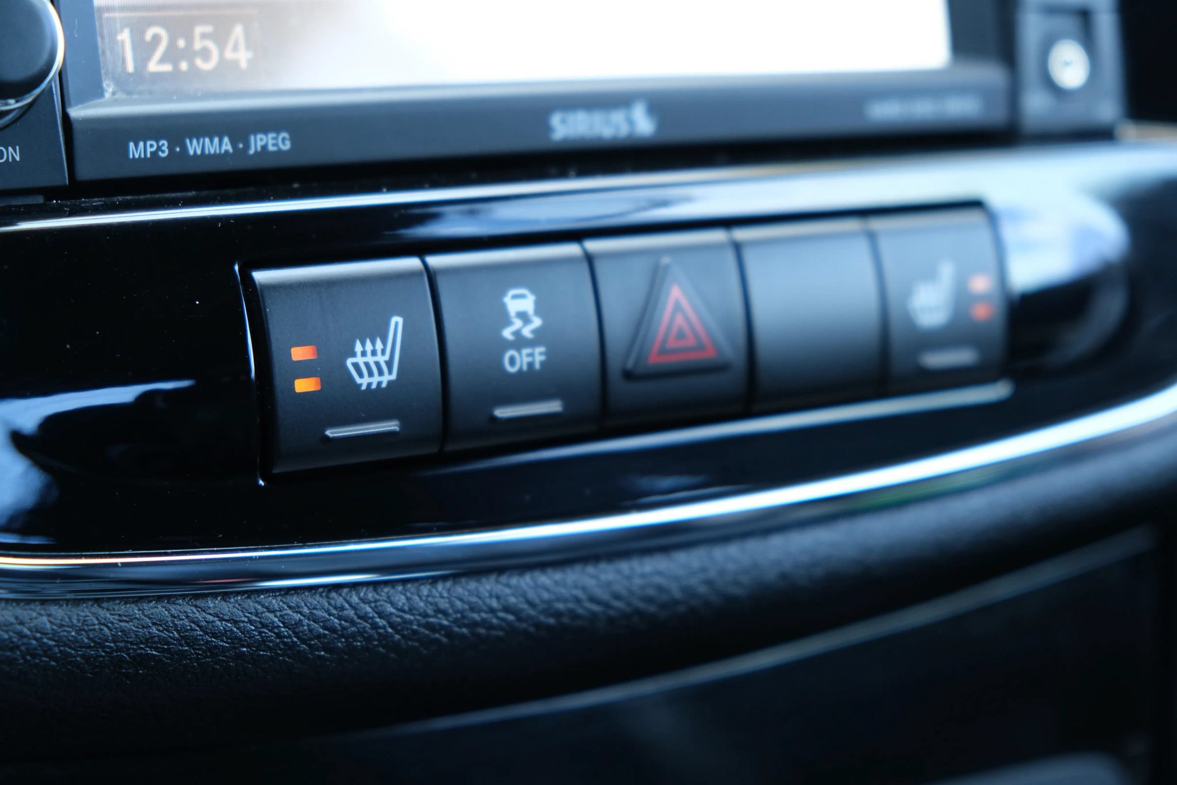 Used 2011 Chrysler 200 Limited FWD image 20