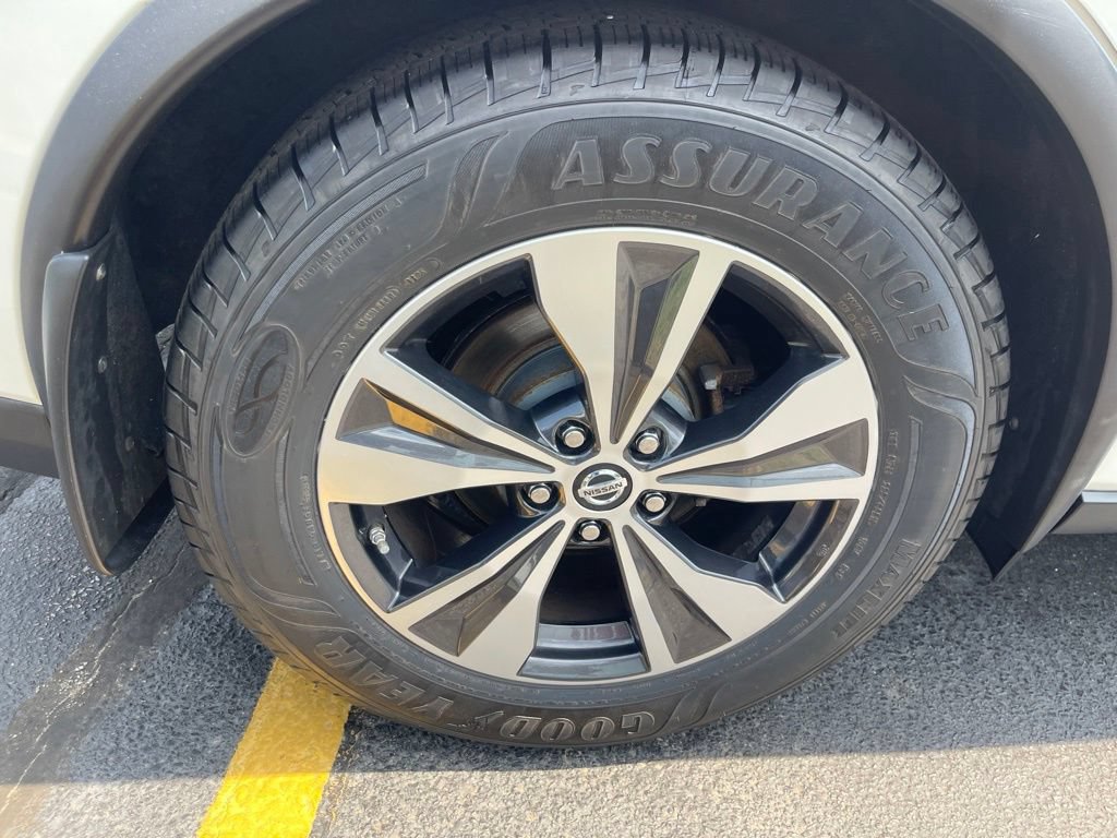 Used 2019 Nissan Murano SV w/ Premium Package AWD/4WD image 28