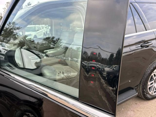Used 2025 Ford Expedition Active image 8