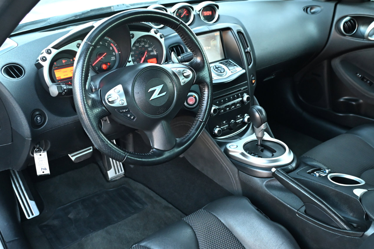 Used 2014 Nissan 370Z Touring w/ Sport Package image 26