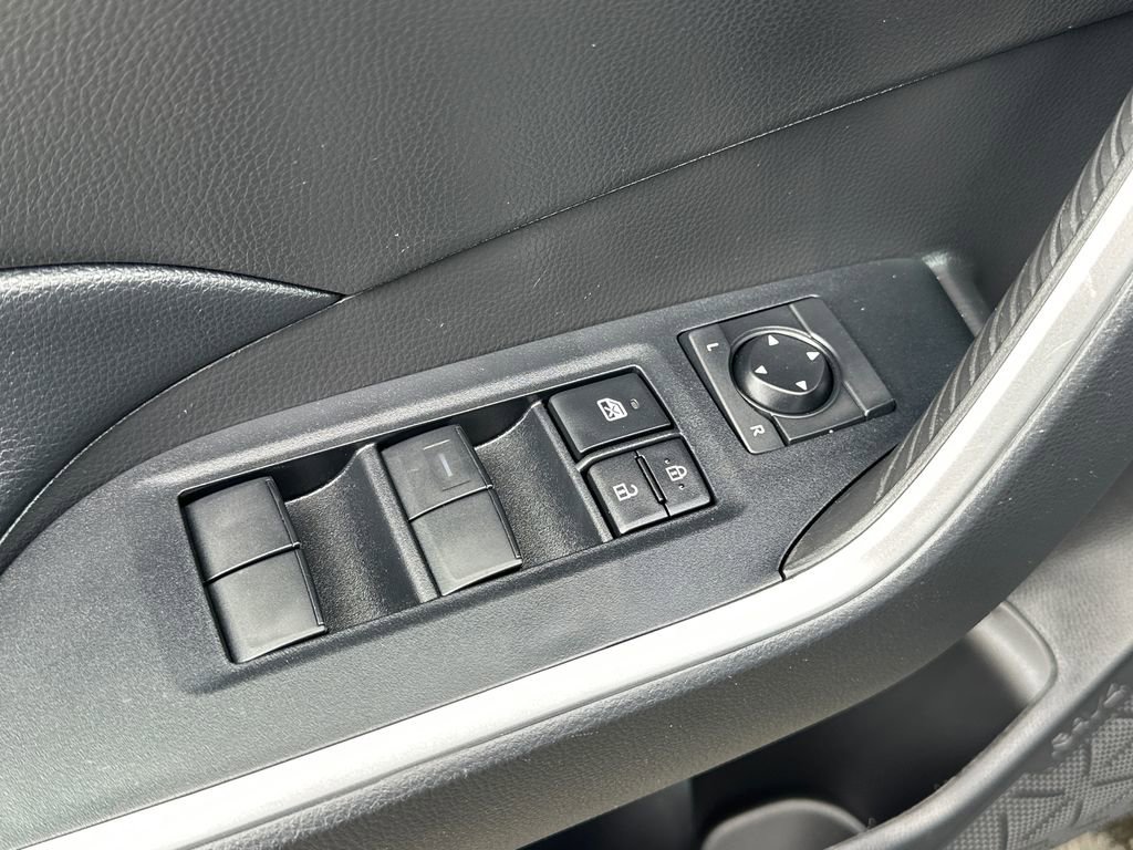 Used 2023 Toyota RAV4 LE image 17