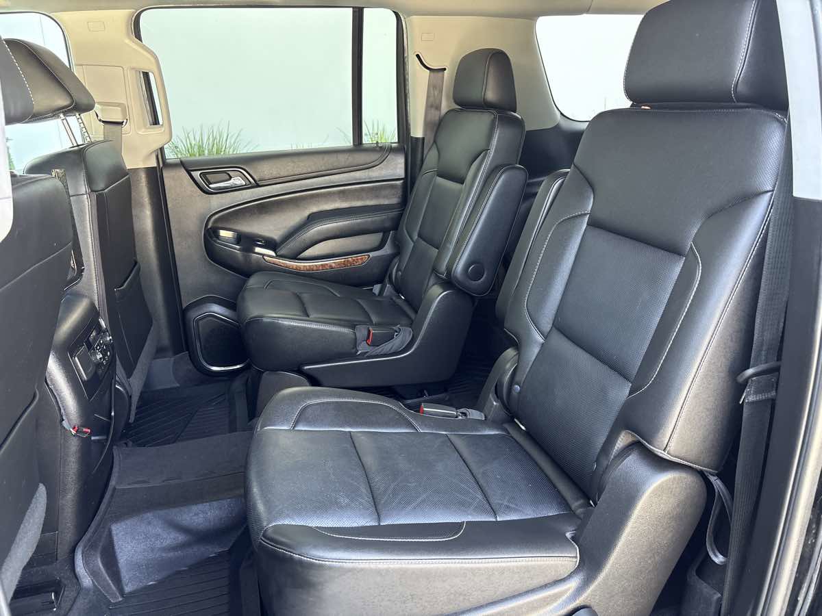 Used 2018 Chevrolet Suburban Premier AWD/4WD image 13
