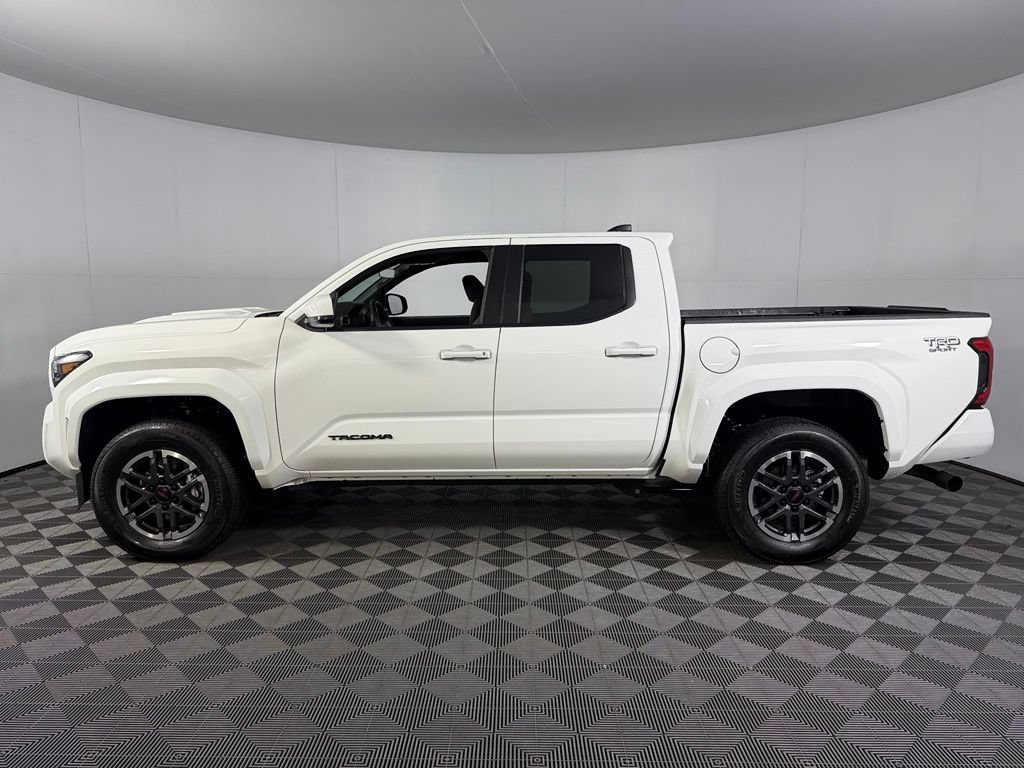 Used 2026 Toyota Tacoma TRD Sport AWD/4WD image 9