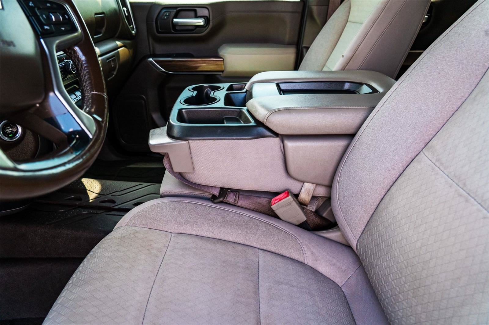 Used 2020 Chevrolet Silverado 1500 LT w/ Texas Edition AWD/4WD image 10