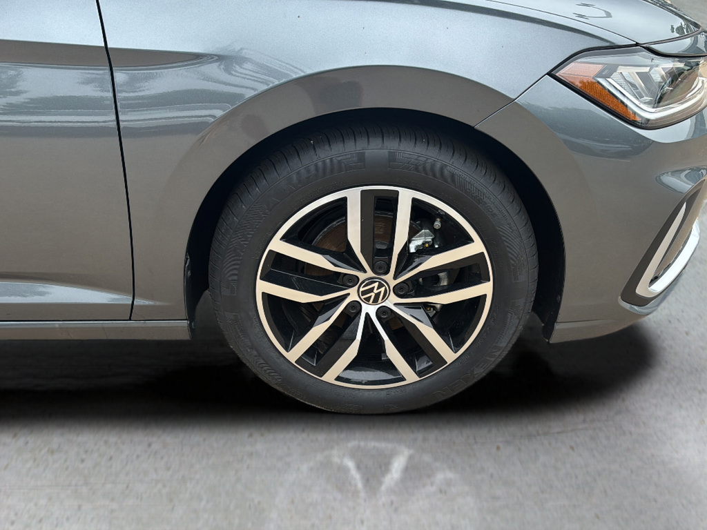 New 2026 Volkswagen Jetta SE FWD image 9