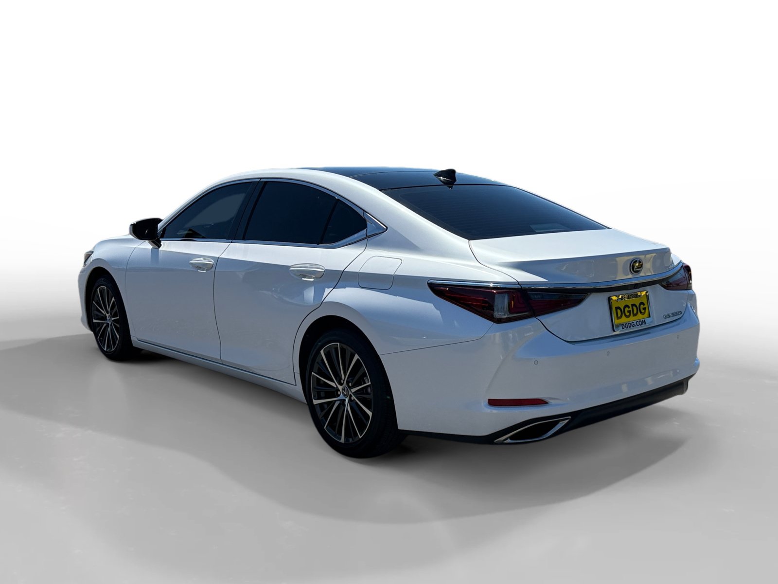 Used 2025 Lexus ES 350 w/ Premium Package FWD image 3