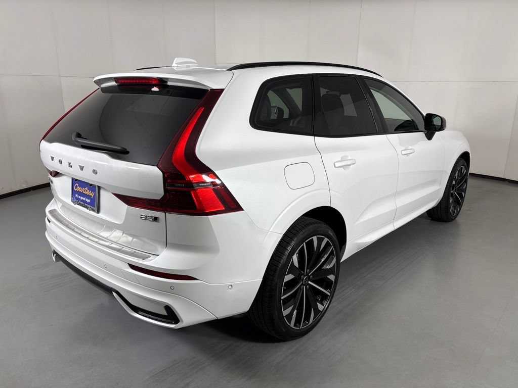 Used 2026 Volvo XC60 B5 Ultra AWD/4WD image 8