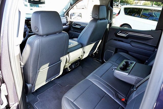 Used 2025 GMC Sierra 1500 SLT AWD/4WD image 29