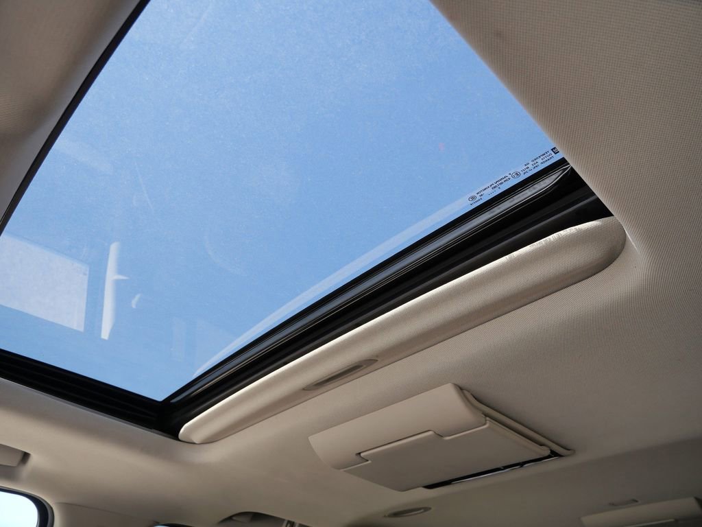 Used 2016 GMC Yukon XL Denali w/ Open Road Package image 50