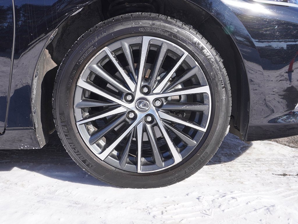 Used 2023 Lexus ES 250 w/ Premium Package image 23