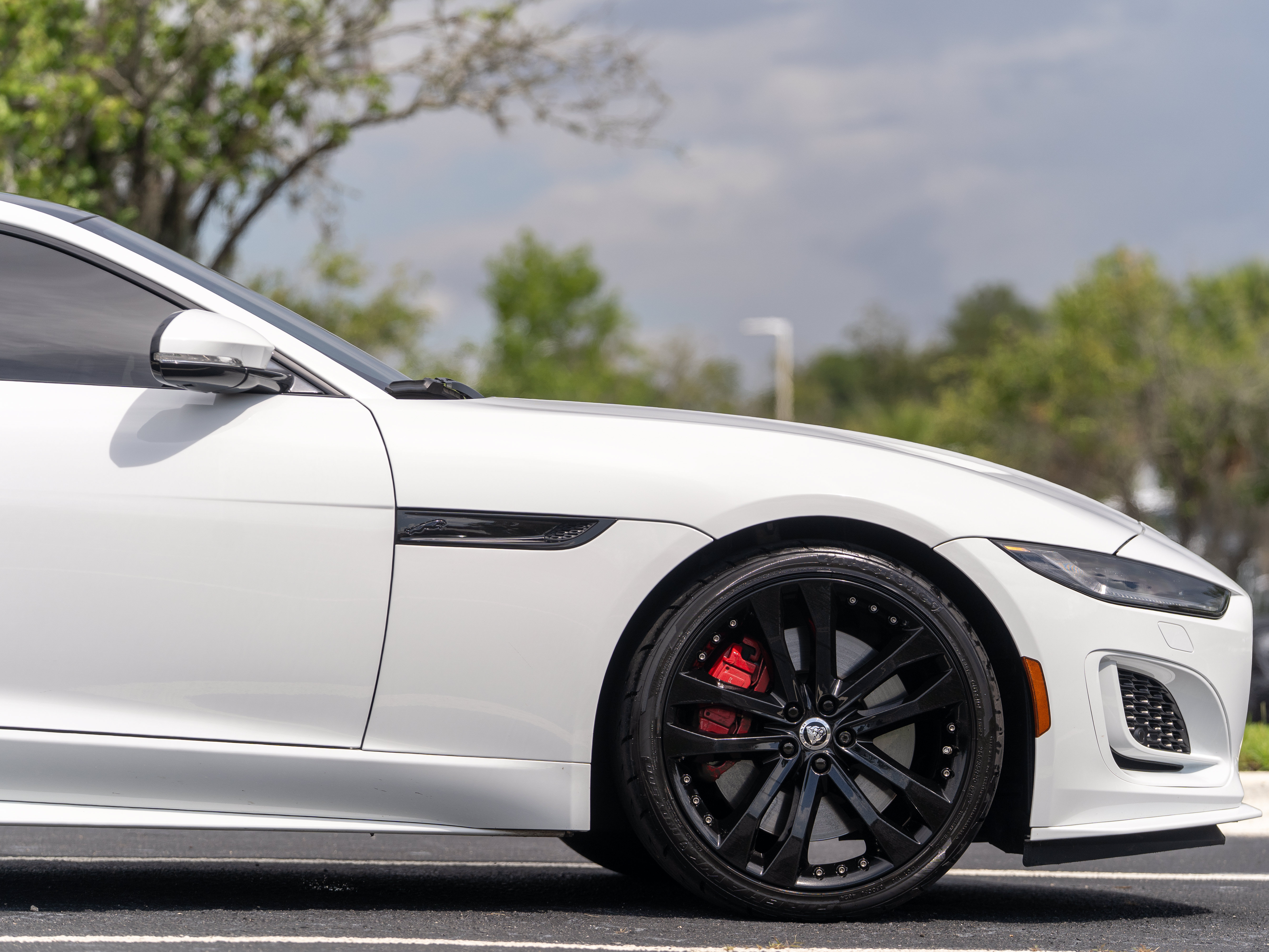 Used 2024 Jaguar F-TYPE R-Dynamic RWD image 7