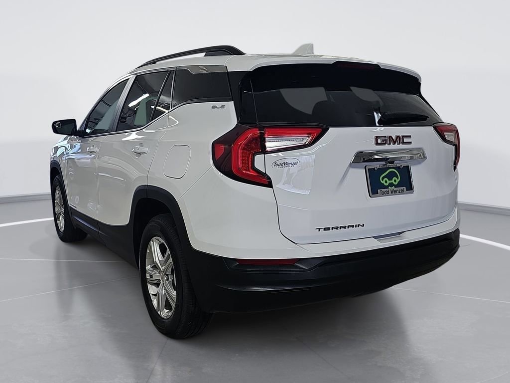 Certified 2024 GMC Terrain SLE w/ Driver Convenience Package FWD image 6