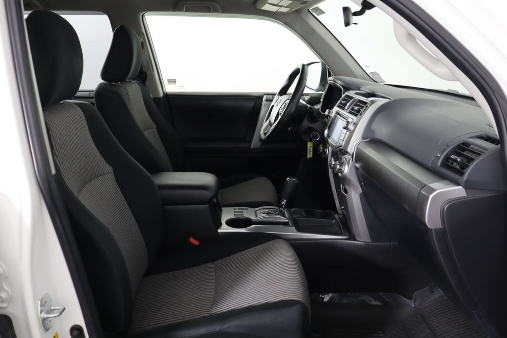 Used 2016 Toyota 4Runner SR5 RWD image 19