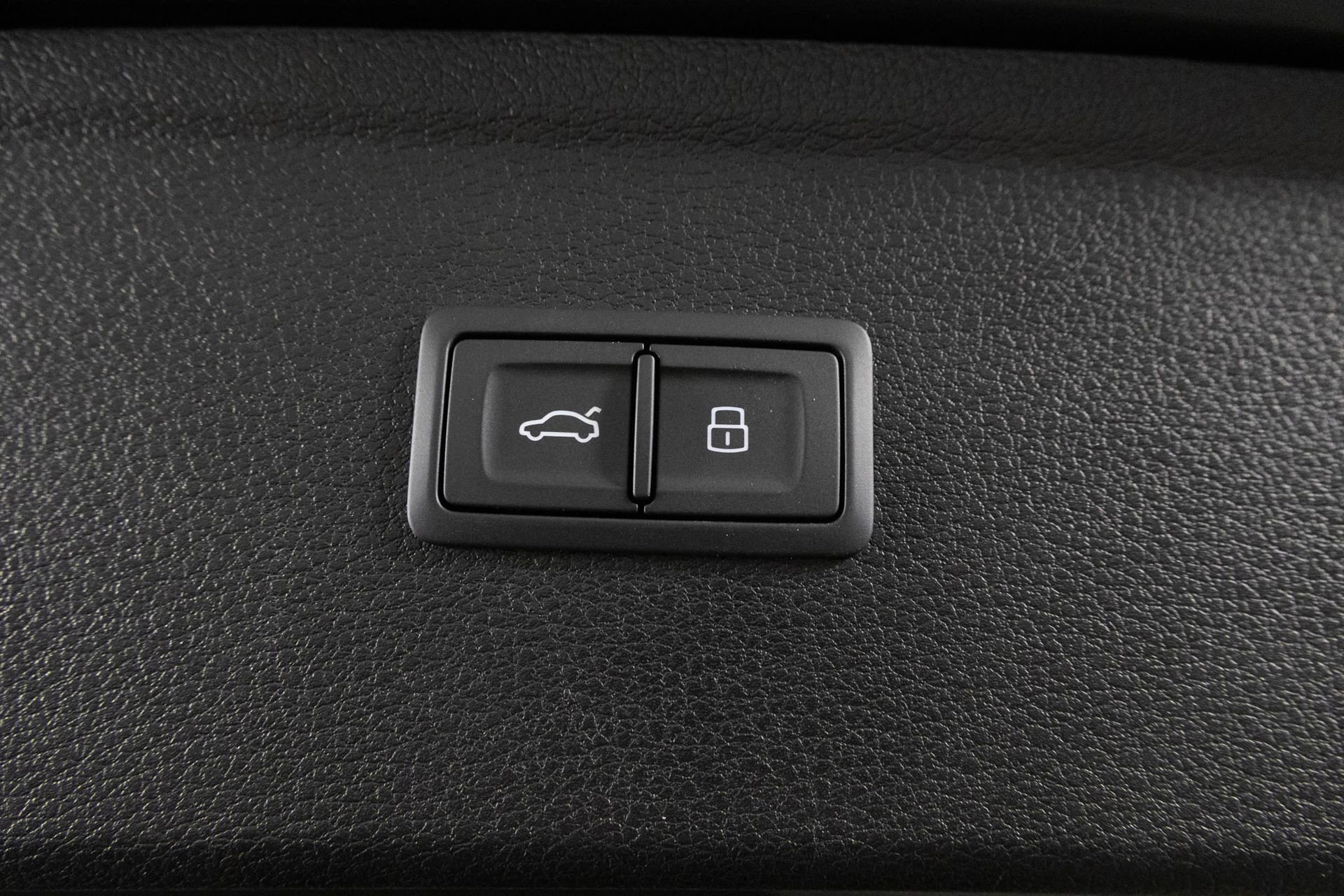 Used 2025 Audi Q5 2.0T Premium image 37