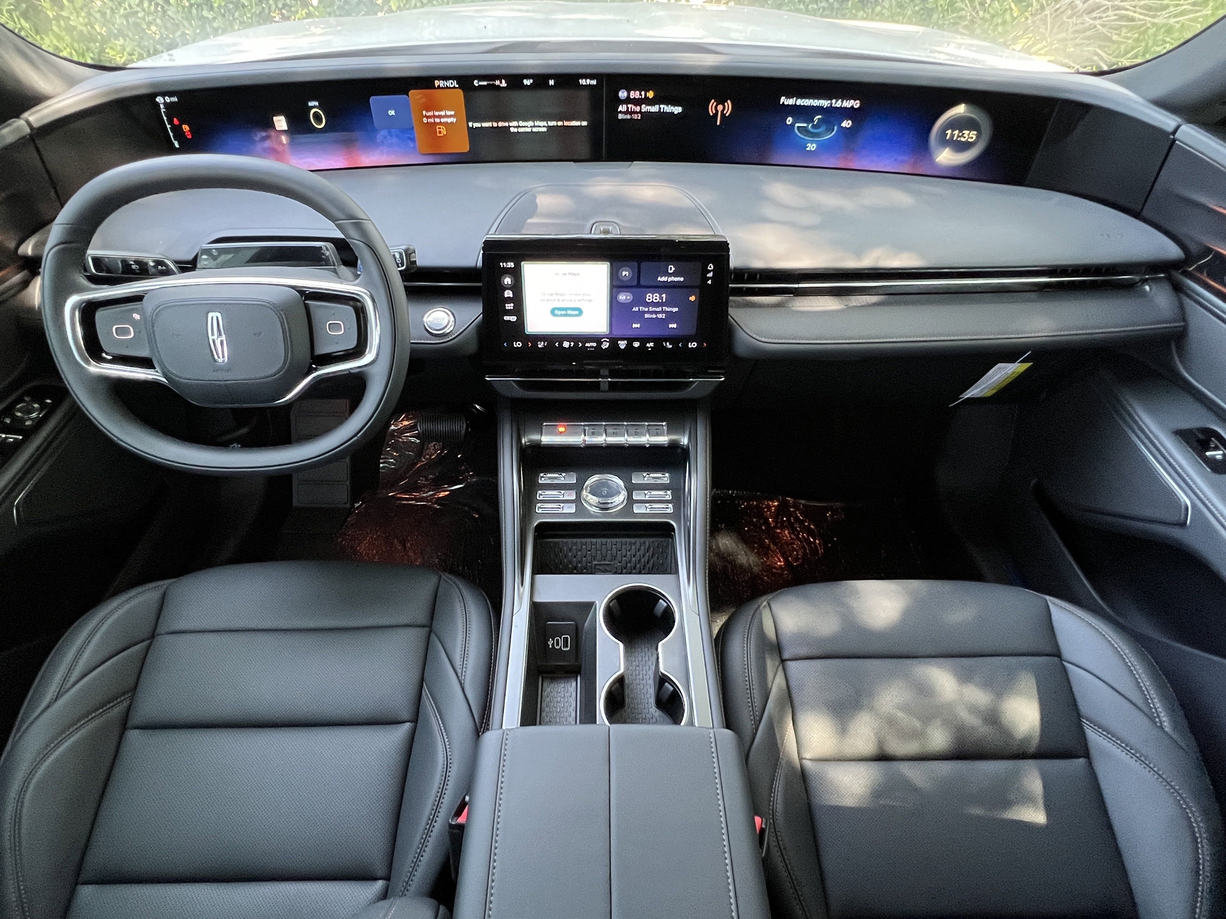 New 2025 Lincoln Nautilus Premier w/ Jet Appearance Package image 15