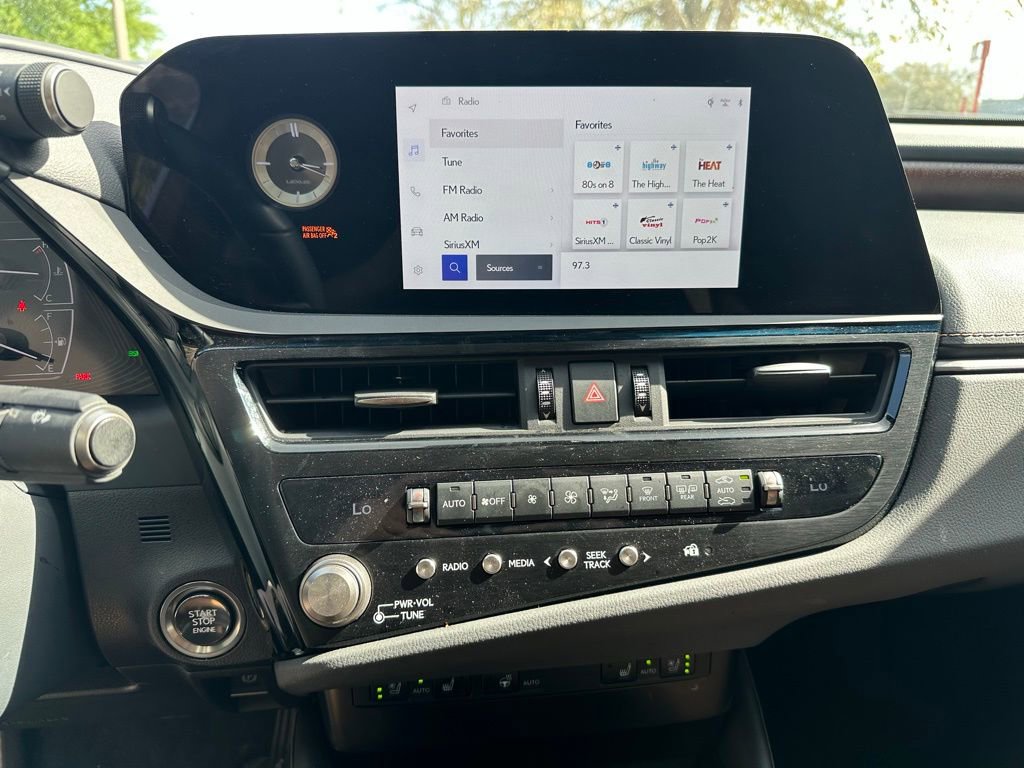 Used 2024 Lexus ES 350 w/ Premium Package image 21