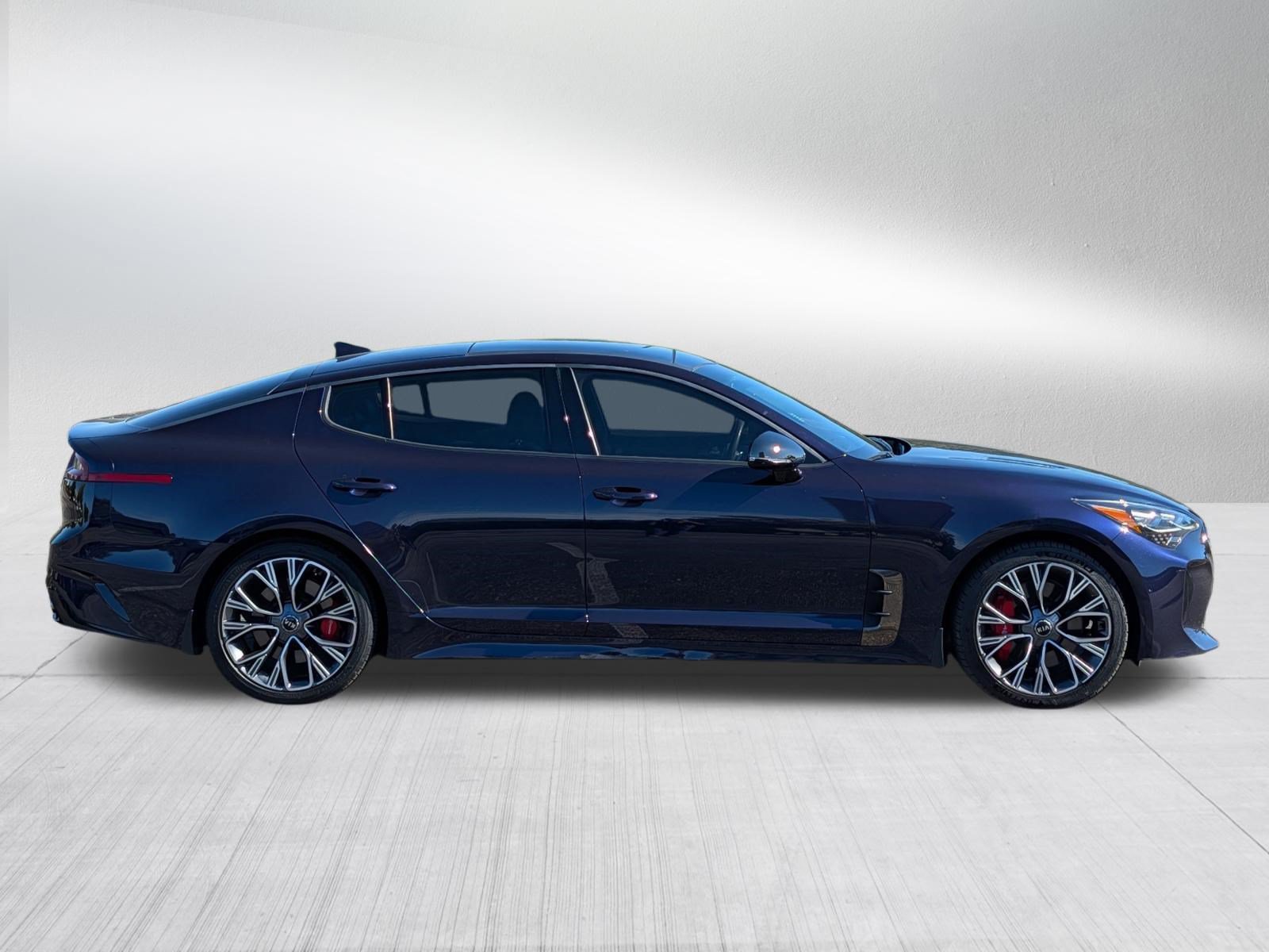 Used 2020 Kia Stinger GT AWD/4WD image 2