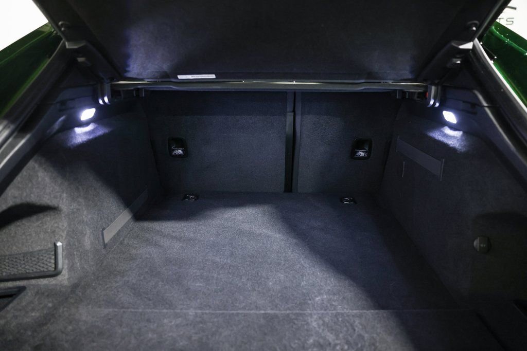 Used 2023 Porsche Taycan 4S image 27