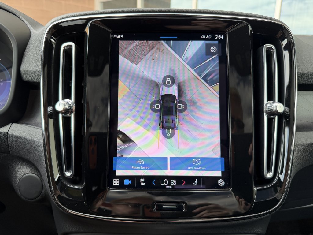 Used 2024 Volvo C40 P8 Recharge Ultimate w/ Protection Package Premier image 19