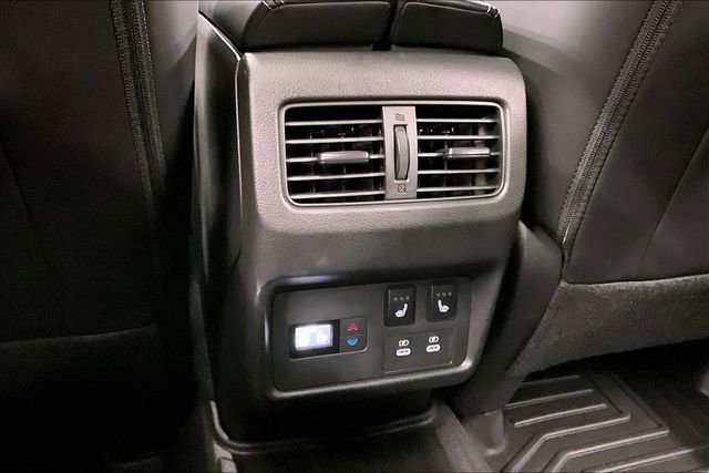 Used 2025 Nissan Rogue Platinum w/ Platinum Premium Package image 33