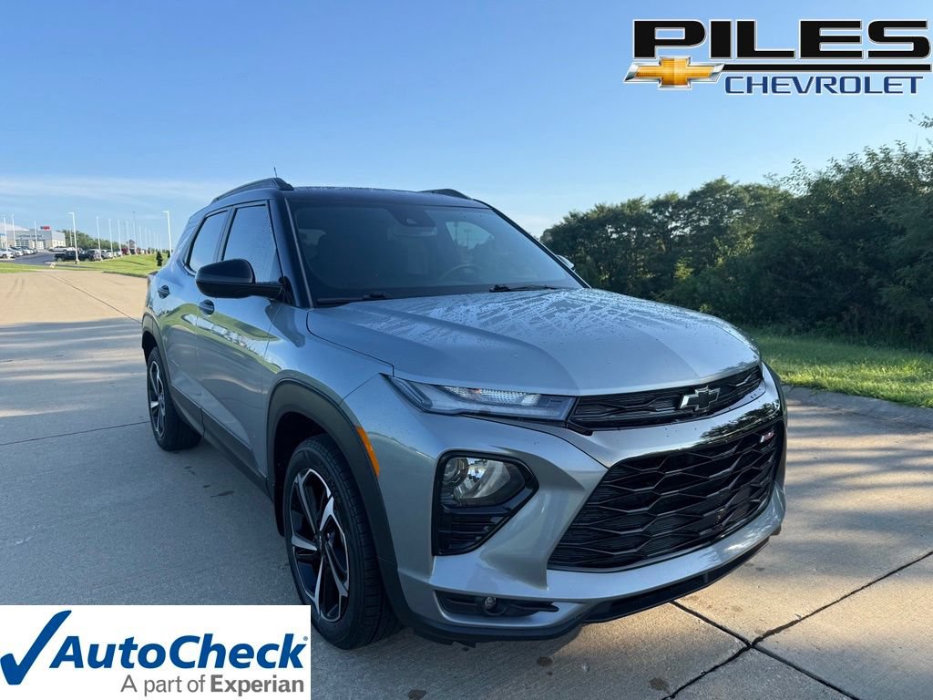 Used 2023 Chevrolet TrailBlazer RS w/ Sun and Liftgate Package AWD/4WD image 1
