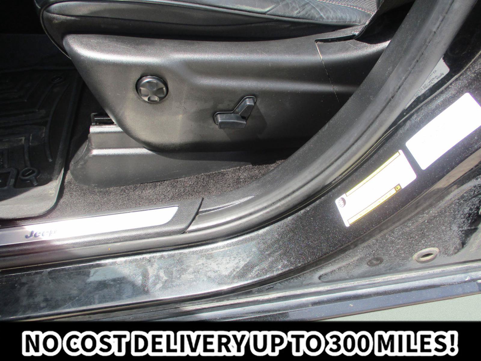 Used 2015 Jeep Grand Cherokee Overland w/ Advanced Technology Group AWD/4WD image 17